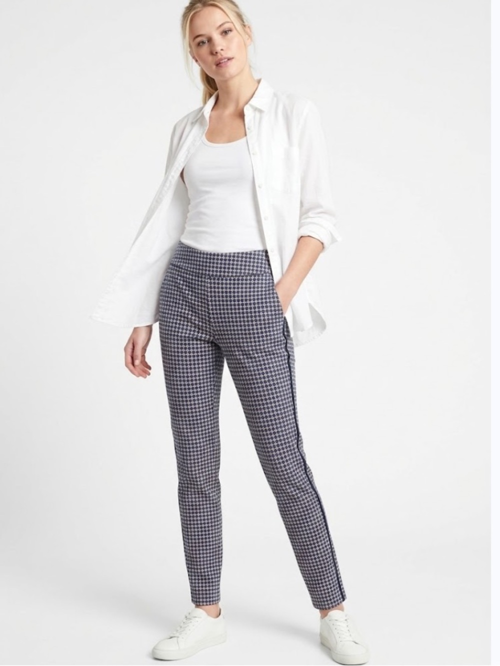 Margaret M Slimming Comfort Pull-On Pants in Blue and Gold Circle Print- Size XS